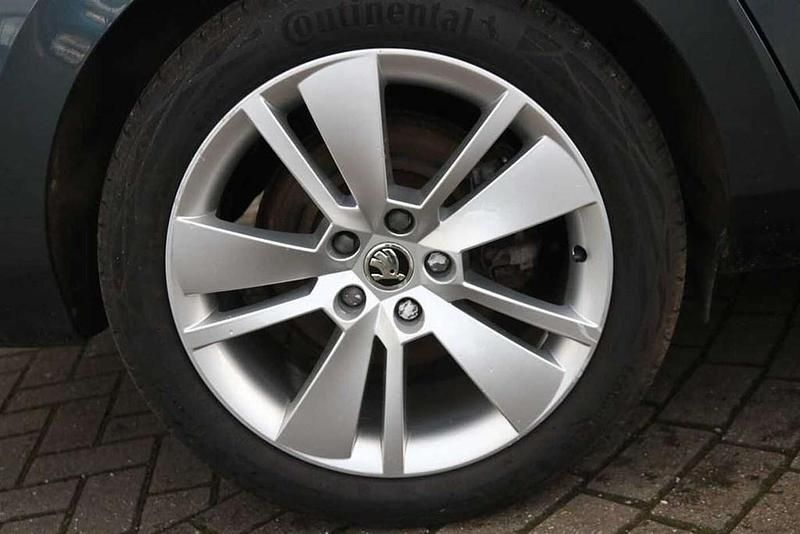 Used Skoda Superb SE L 150 HP (110 kW) 2020 Quartz grey metallic Hatchback