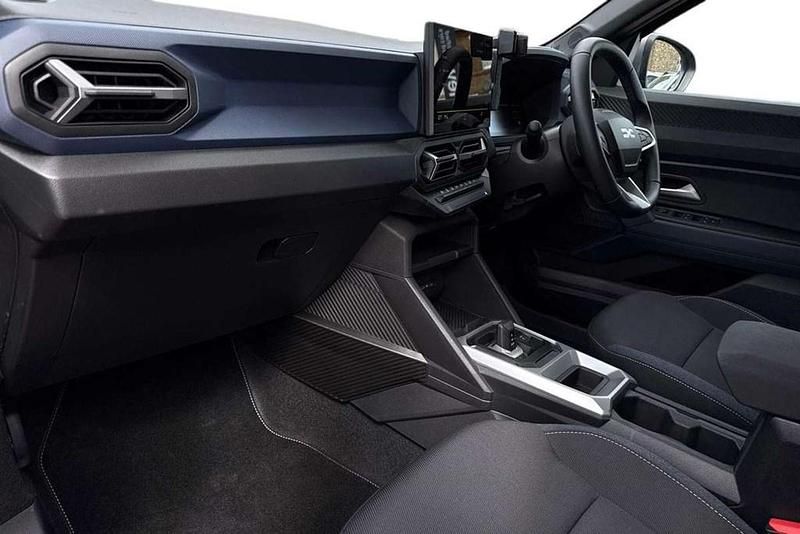 New Dacia Duster Journey 143 HP (105 kW) 2025 SUV