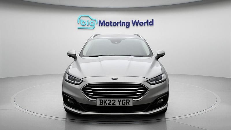 Used Ford Mondeo Titanium 188 HP (138 kW) 2021 Silver Estate