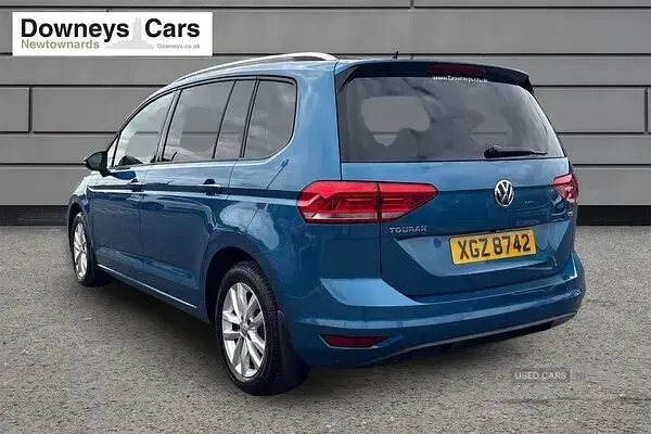 Used VW Touran SE 110 HP (80 kW) 2017 Blue MPV
