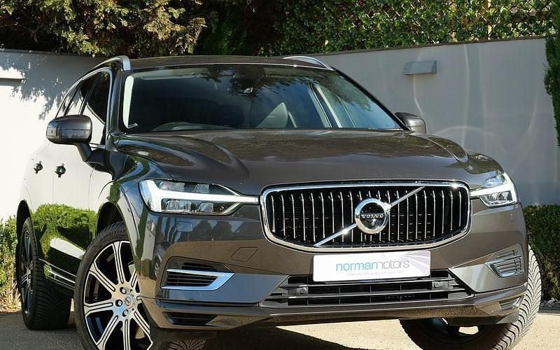 Used 2020 Volvo XC60 Inscription SUV | £24,495 (Super price) - Image 1/4