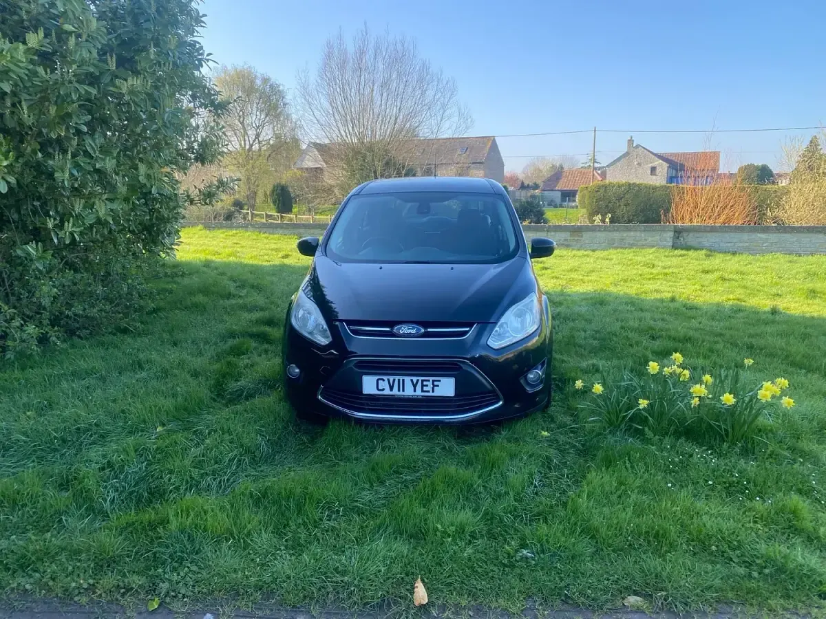Used Ford Grand C-Max Titanium 115 HP (84 kW) 2011 Black MPV