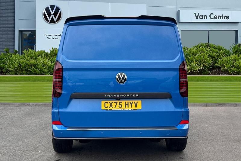 Ny VW Transporter Pro 2025 Blå Van