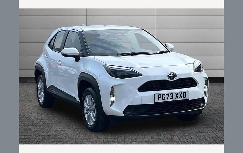 Used Toyota Yaris Cross 116 HP (85 kW) 2024 Pure white SUV