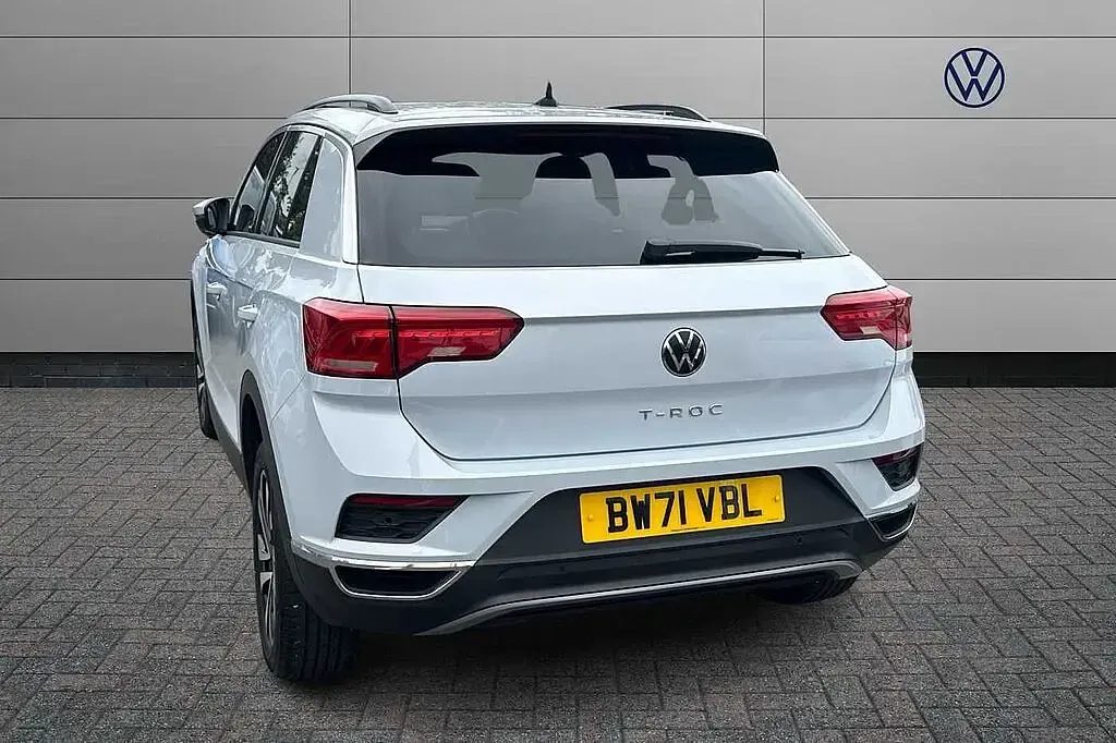 Used VW T-Roc Active 150 HP (110 kW) 2021 Silver SUV