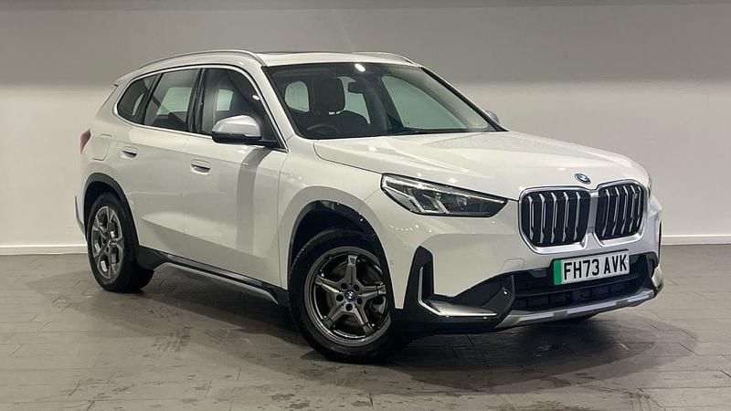 White Used 2023 BMW iX1 xLine SUV | £28,999 (Fair price) - Image 1/4
