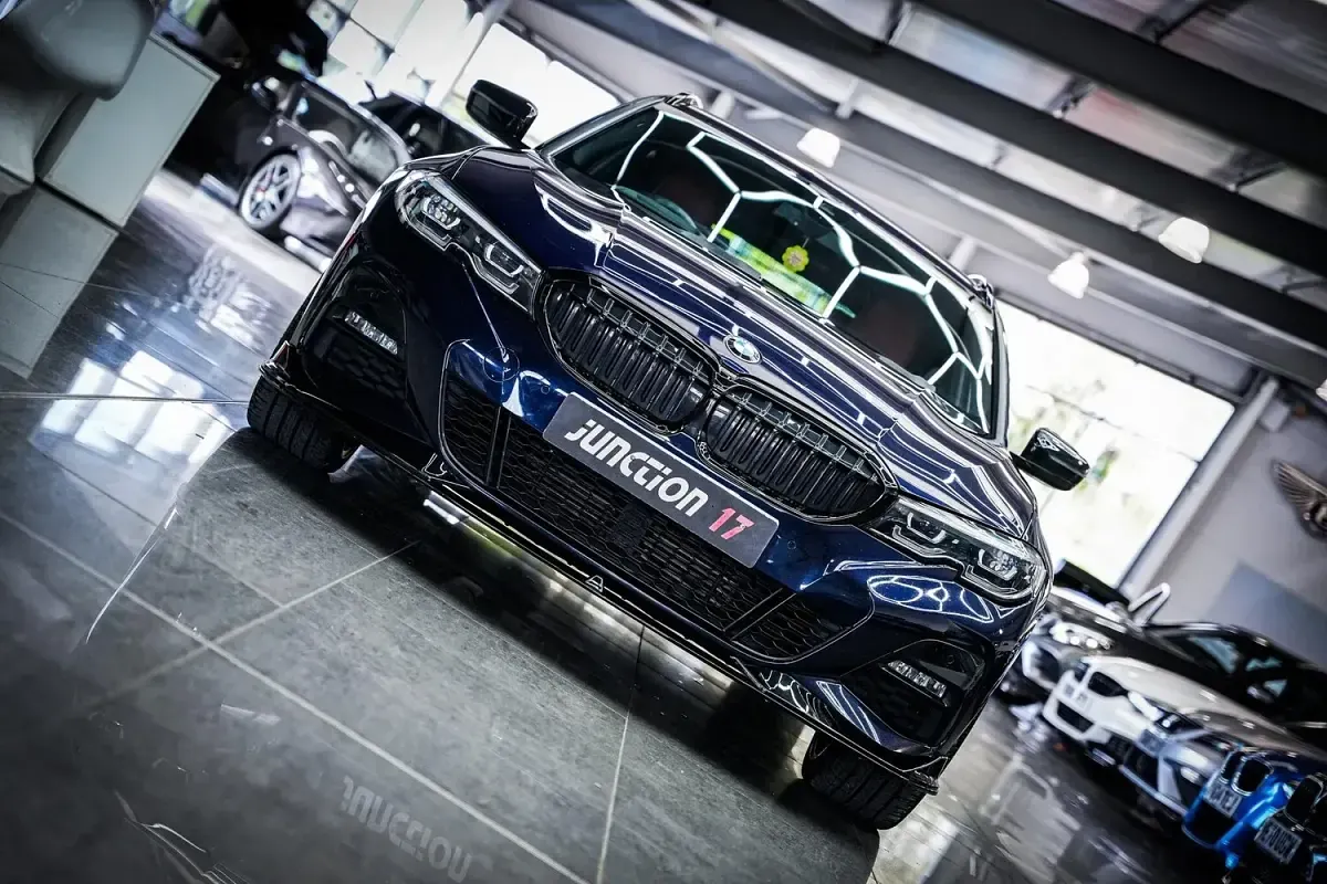 Used BMW 330 M Sport 2020 Blue Estate
