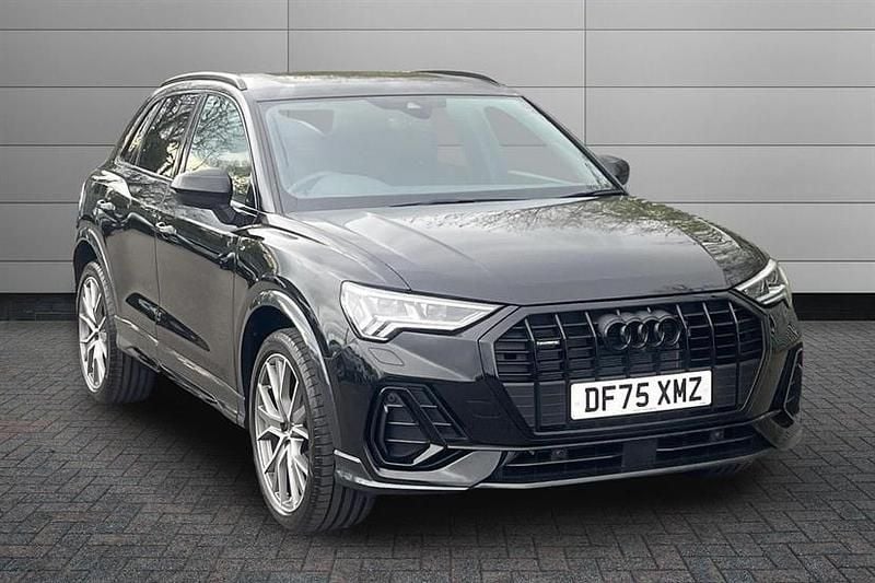 New Audi Q3 Comfort 190 HP (139 kW) 2025 Black SUV