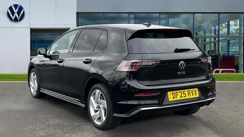 Used VW Golf VIII GTE 272 HP (200 kW) 2025 Grenadilla black