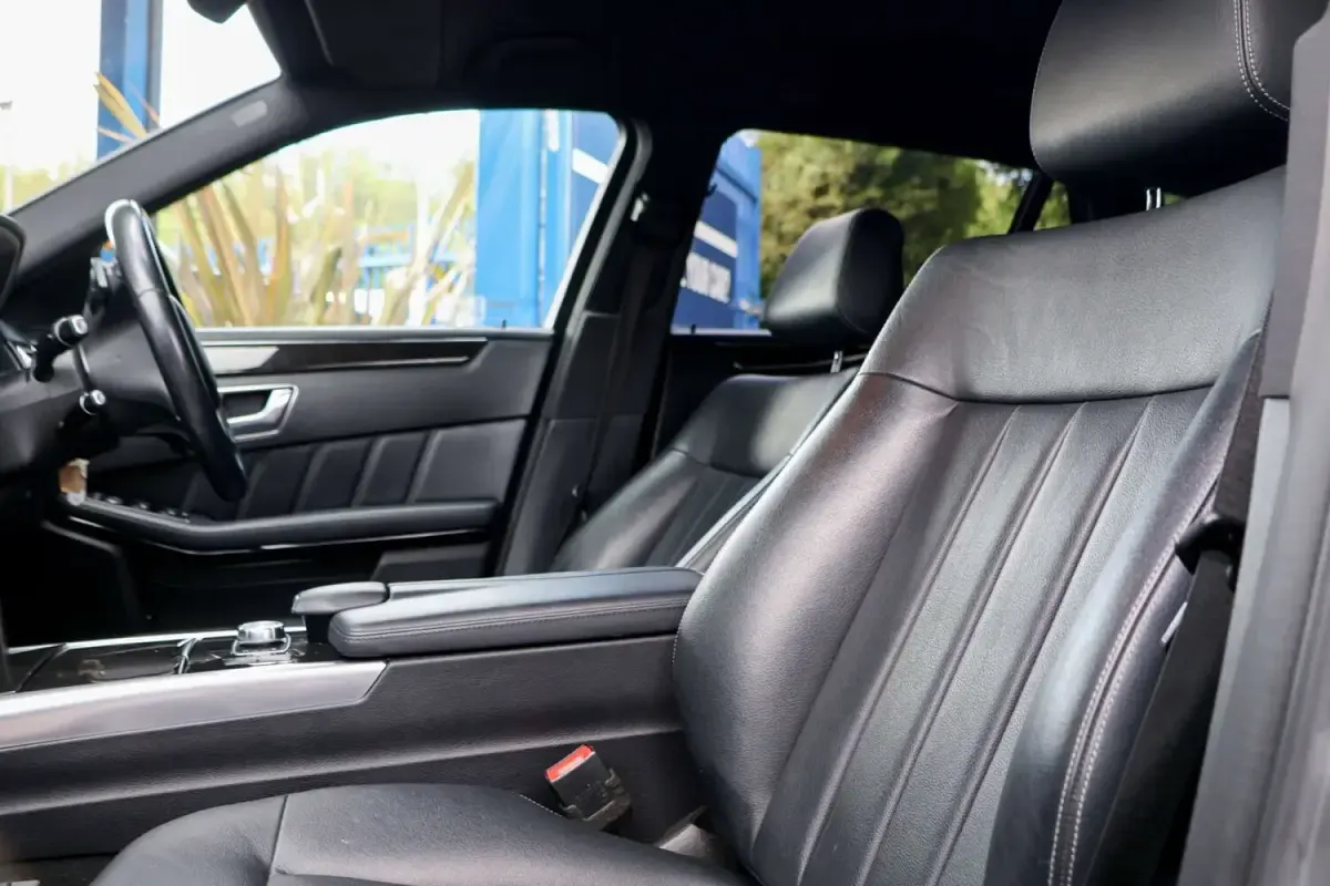 Used Mercedes E220 SE 2014 Silver Estate