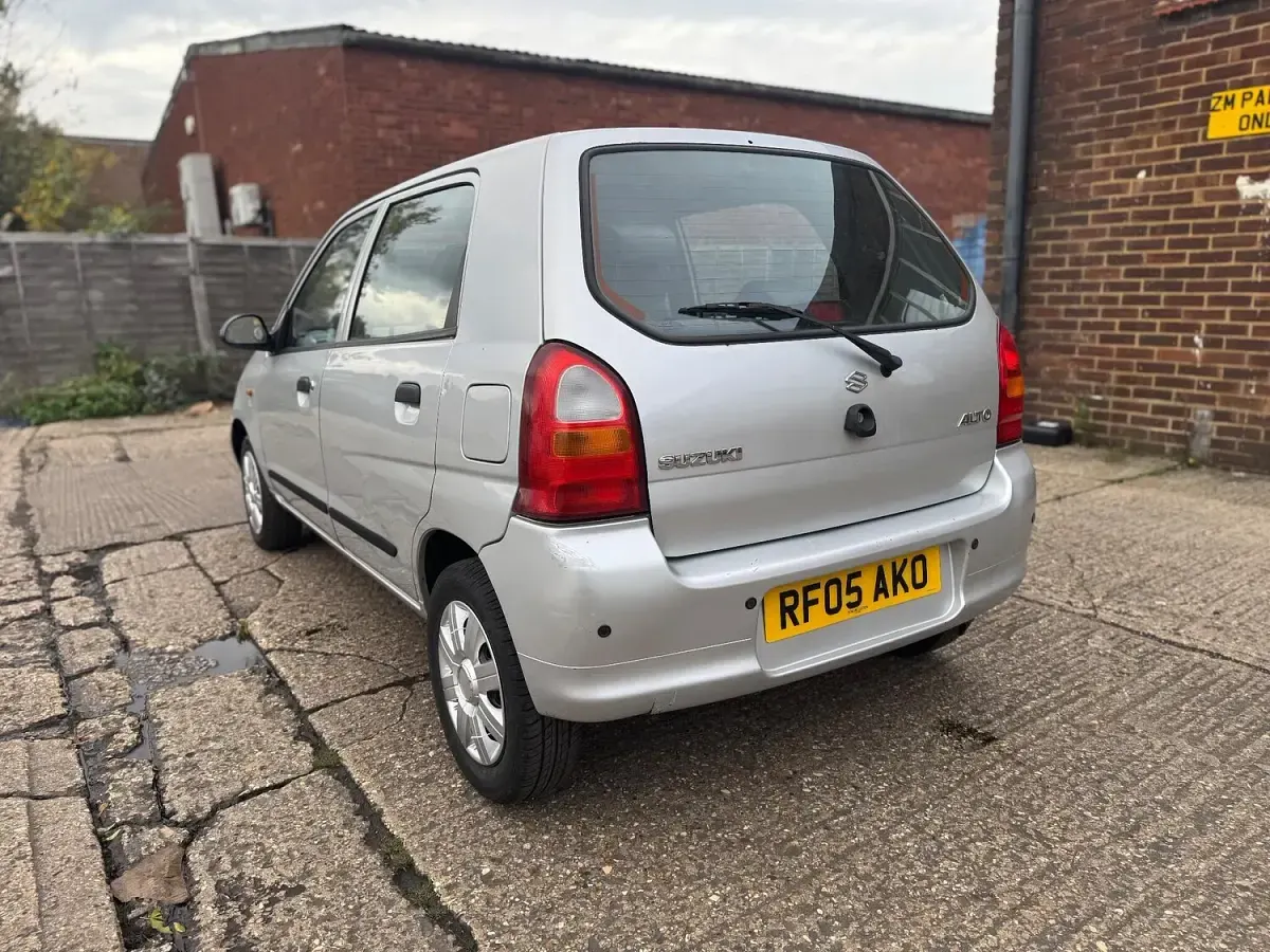 Used Suzuki Alto GL 2005 Silver Hatchback