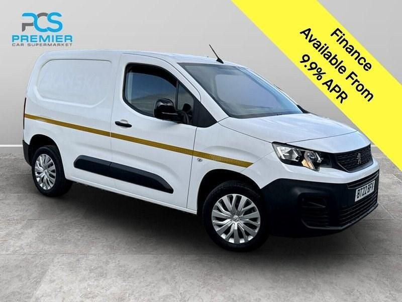 Used Peugeot Partner Premium 2022 White MPV