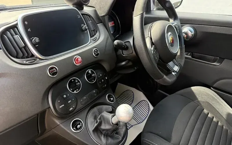 Begagnad Abarth 595 Competizione 182 HK (133 kW) 2022 Halvkombi