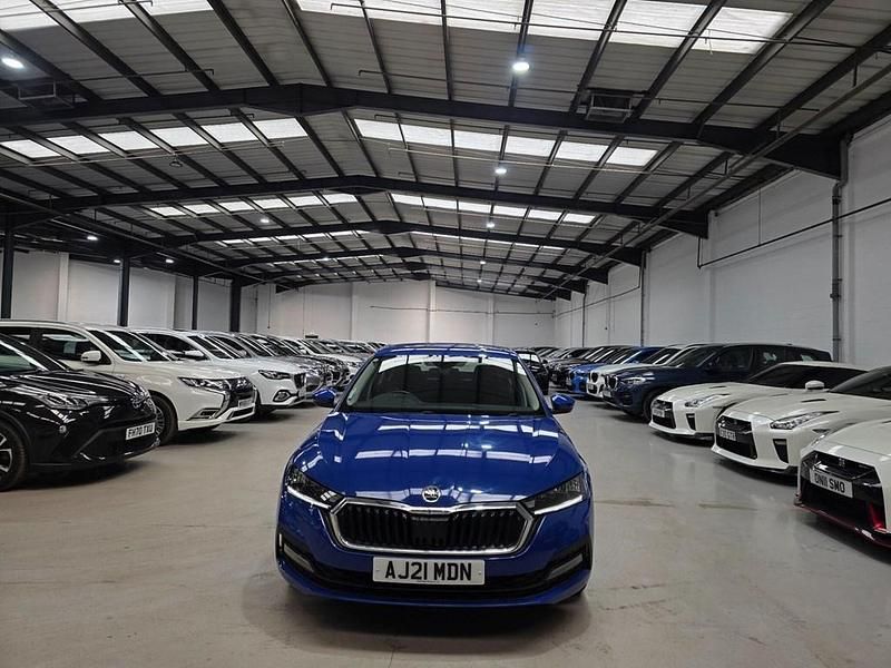 Begagnad Skoda Octavia SE Technology 2021 Blå Halvkombi