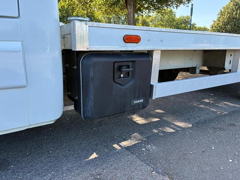 Used Vauxhall Movano 136 HP (100 kW) 2017 White MPV