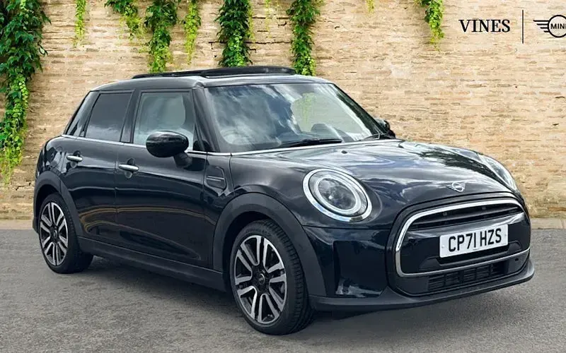 Used Mini Cooper Exclusive 136 HP (100 kW) 2021 Hatchback