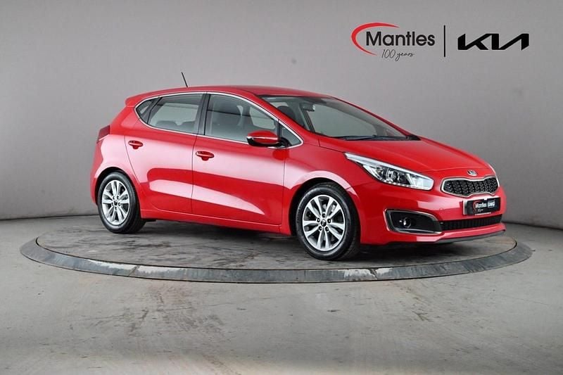 Red Used 2017 Kia Ceed Hatchback | £5,795 (A bit pricey) - Image 1/4