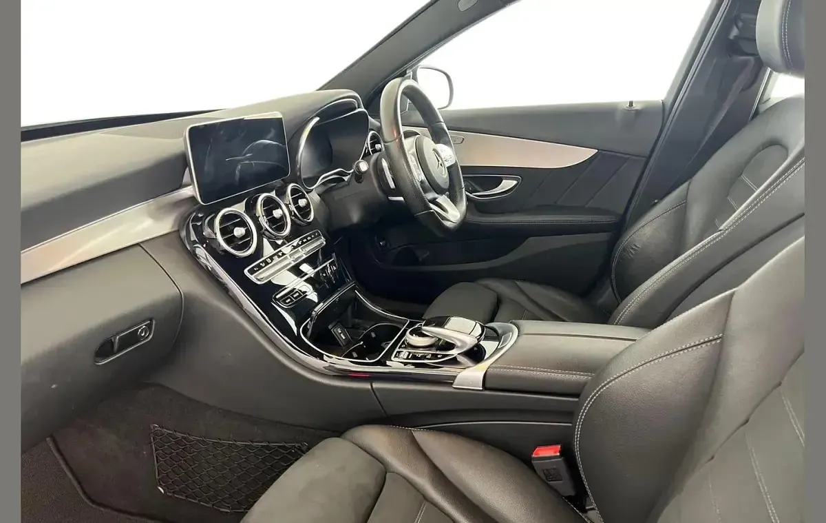 Used Mercedes C200 AMG Line Premium 180 HP (132 kW) 2019 Grey Sedan