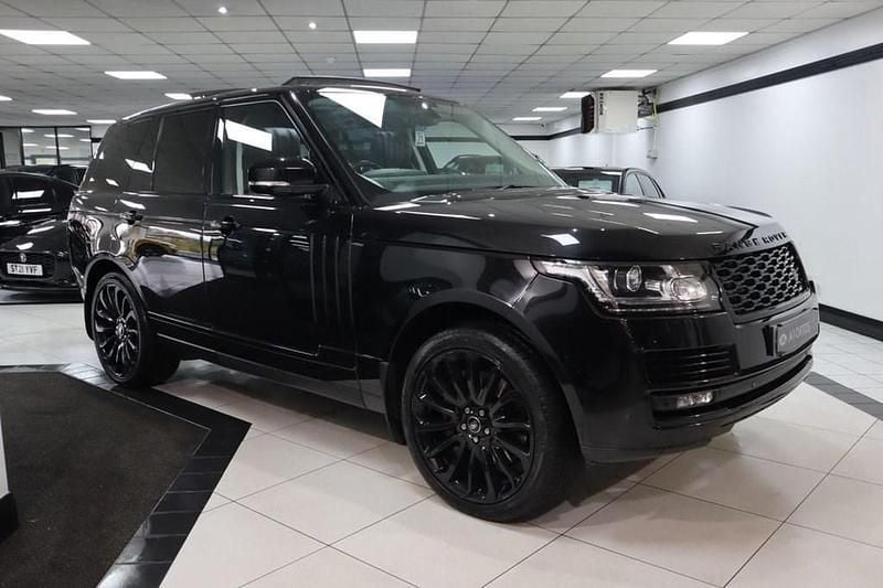 Black Used 2014 Land Rover Range Rover Vogue SE SUV | £22,949 (A bit pricey) - Image 1/4