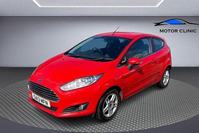 Red Used 2013 Ford Fiesta Zetec Hatchback | £3,000 (Good price) - Image 1/1