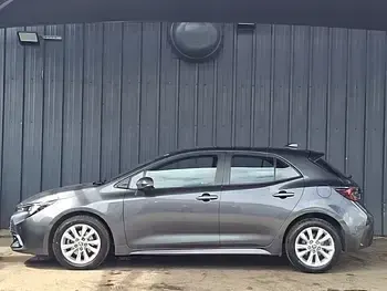 Used Toyota Corolla 140 HP (102 kW) 2023 Grey Hatchback