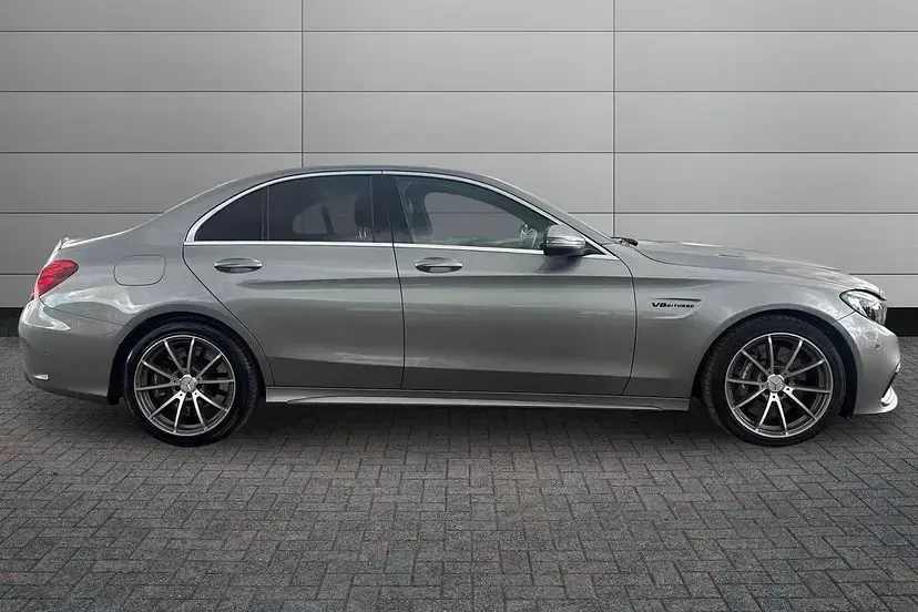 Used Mercedes C63 AMG AMG 476 HP (350 kW) 2015 Palladium silver Sedan
