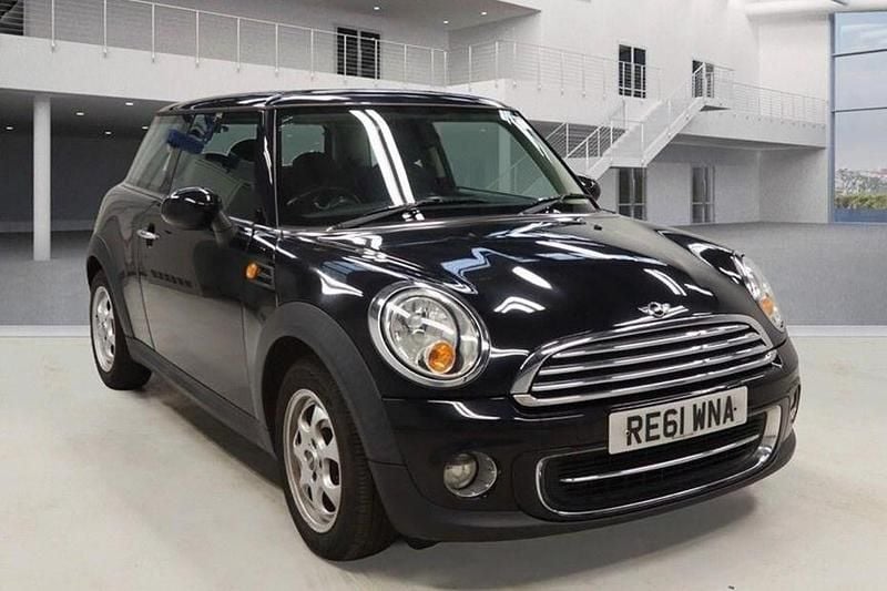 Black Used 2011 Mini Cooper Hatch Hatchback | £3,900 (Super price) - Image 1/1