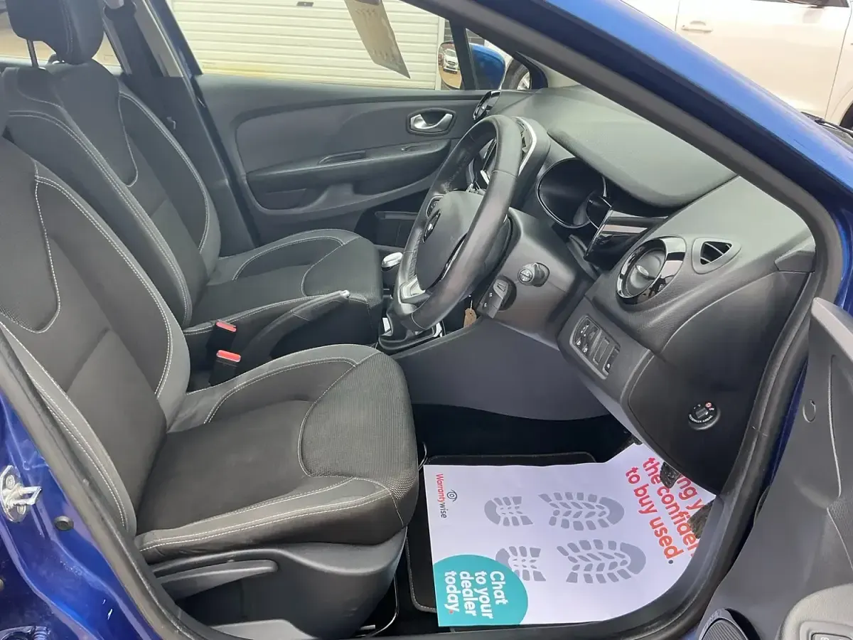 Used Renault Clio IV Dynamique 90 HP (66 kW) 2018 Blue Hatchback