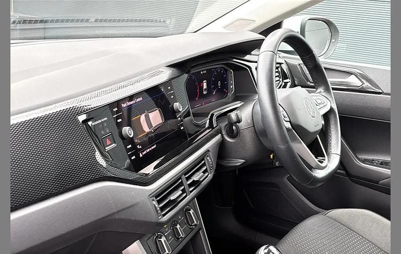 Used VW Taigo Life 108 HP (79 kW) 2022 White SUV