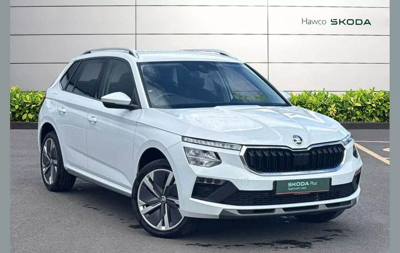 White Used 2025 Skoda Kamiq SE L SUV | £24,495 (A bit pricey) - Image 1/4