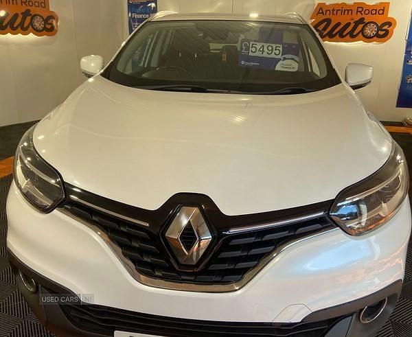 White Used 2016 Renault Kadjar Dynamique SUV | £5,495 (Expensive) - Image 1/4