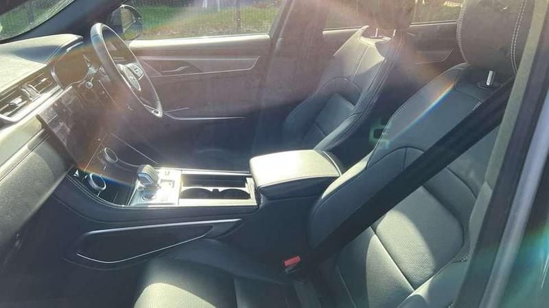 Used Jaguar F-Pace R-Dynamic 204 HP (150 kW) 2024 Black SUV