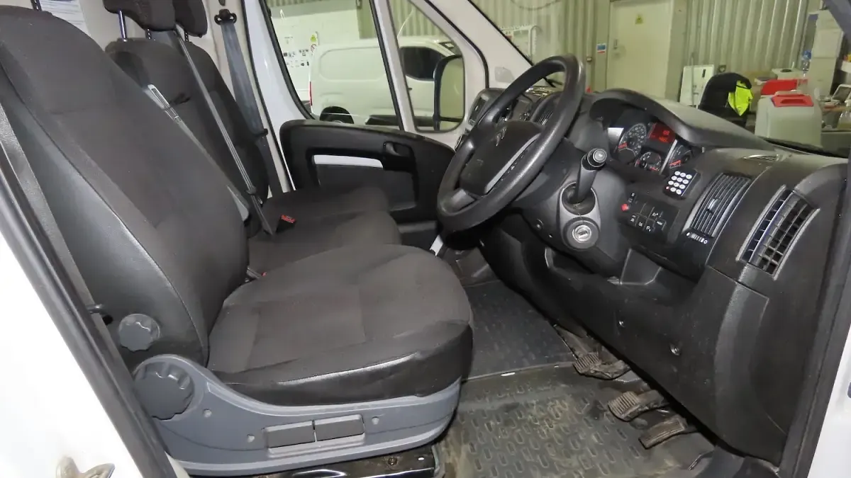 Used Citroën Relay 140 HP (102 kW) 2021 White Van