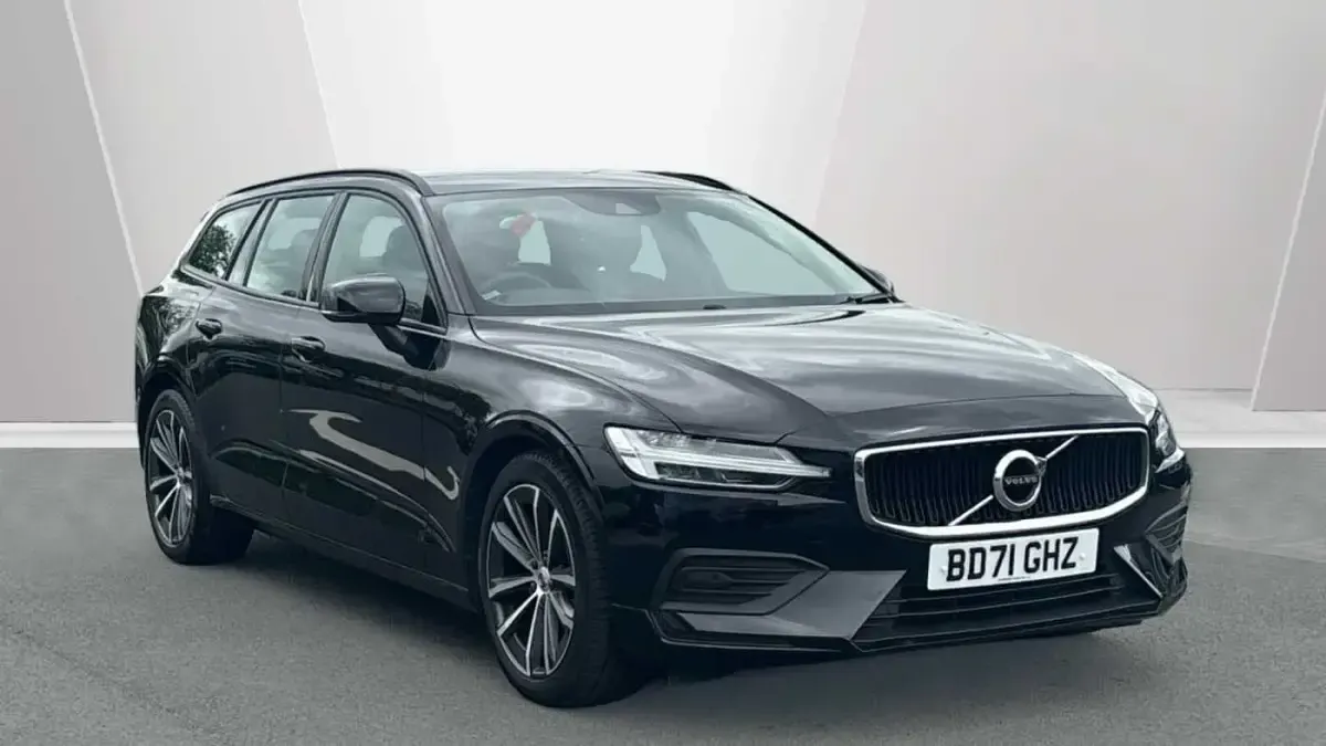 Used Volvo V60 Momentum 197 HP (144 kW) 2021 Estate
