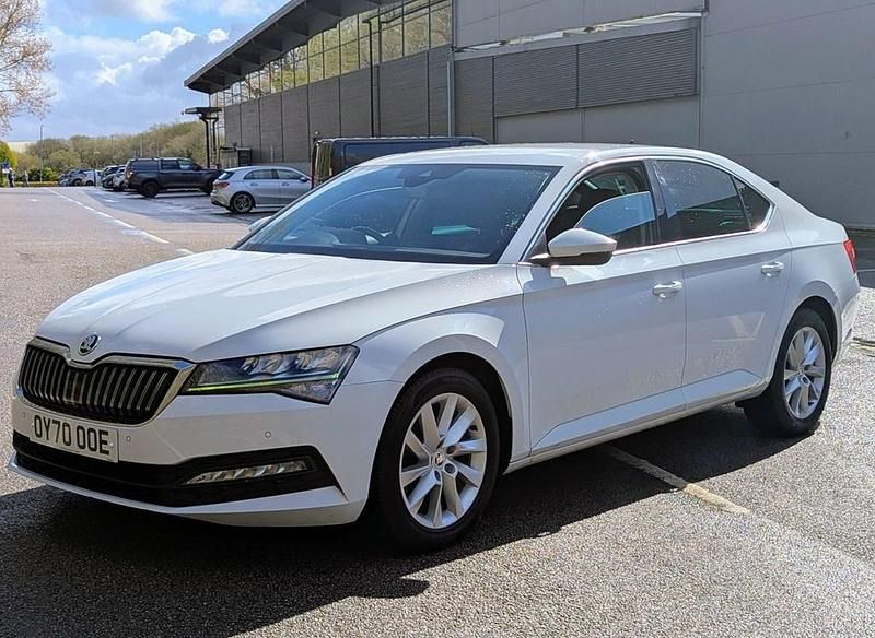 Used Skoda Superb SE Technology 2020 White Hatchback