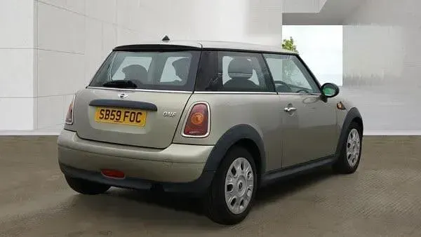 Used Mini ONE Hatch 95 HP (69 kW) 2009 Silver Hatchback