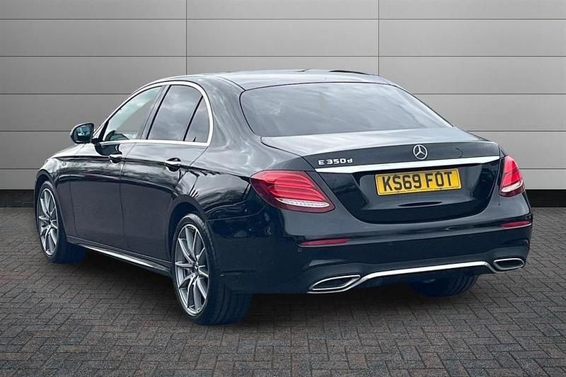 Usado Mercedes E350 AMG line 286 HP (210 kW) 2019 Preto Sedan