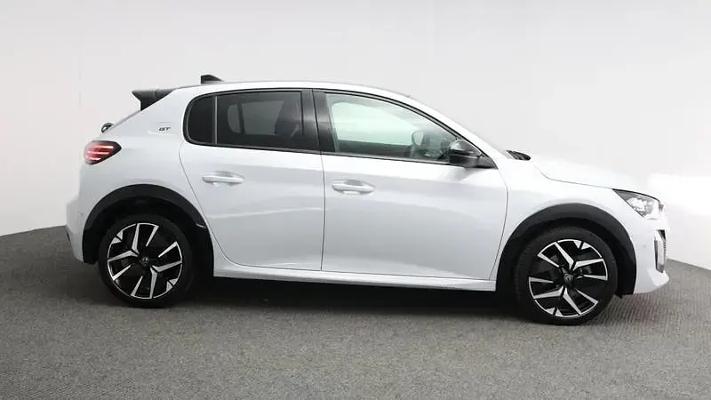 Used Peugeot 208 Premium 143 HP (105 kW) 2025 Okenite white Hatchback