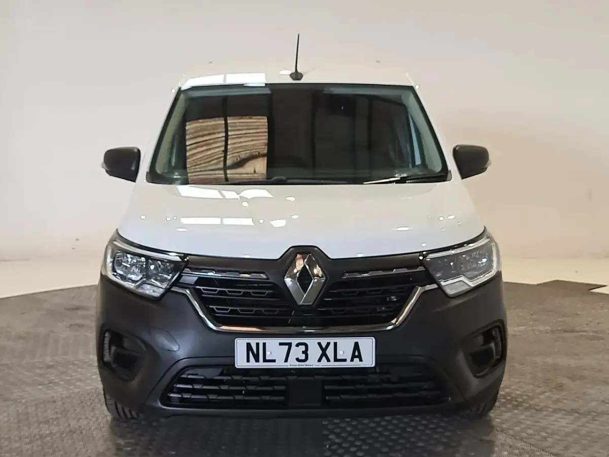 Used Renault Kangoo 95 HP (69 kW) 2023 White MPV
