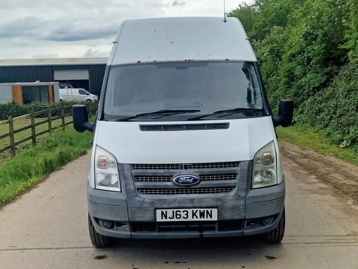 Used Ford Transit 125 HP (91 kW) 2013 White Van