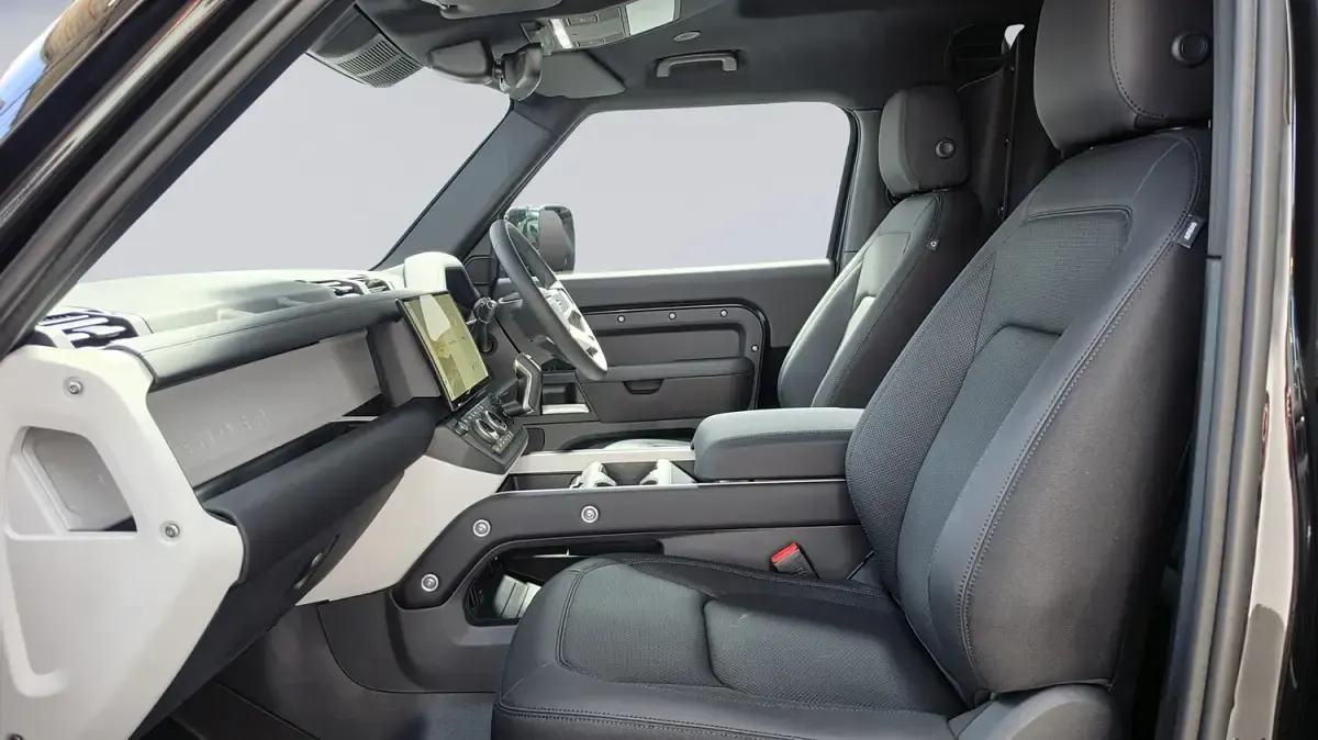 New Land Rover Defender S 2026 Santorini black SUV