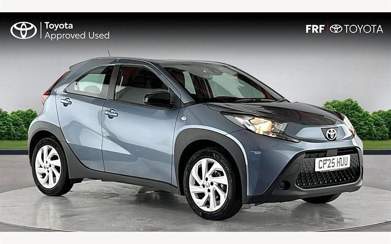 Used 2025 Toyota Aygo X PURE SUV | £13,999 (Good price) - Image 1/4