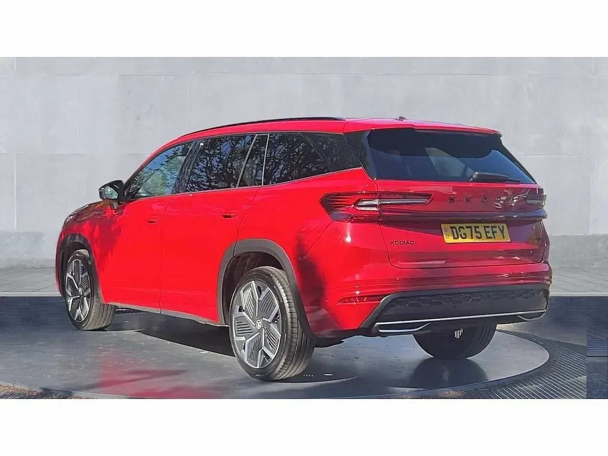 Used Skoda Kodiaq SportLine 193 HP (141 kW) 2025 Red SUV