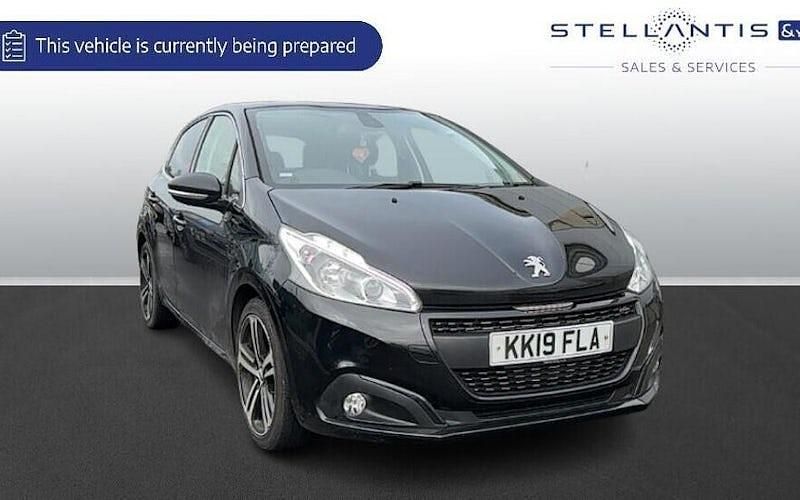 Used Peugeot 208 GT-line 109 HP (80 kW) 2019 Hatchback