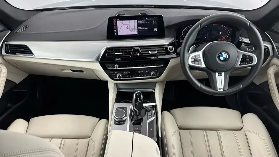 Used BMW 520 M Sport 187 HP (137 kW) 2019 Blue Estate