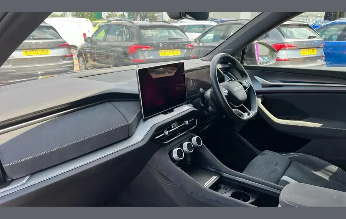 Used Skoda Kodiaq SportLine 193 HP (141 kW) 2025 Black magic pearl effect SUV