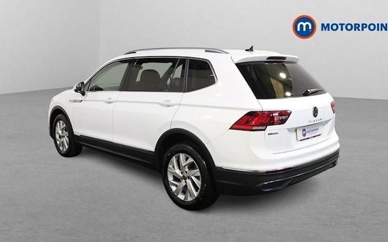 Used VW Tiguan Allspace Life 150 HP (110 kW) 2024 White SUV