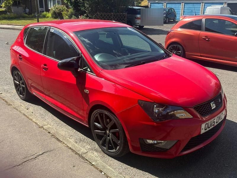 Red Used 2015 Seat Ibiza FR Hatchback | £5,145 (Fair price) - Image 1/4