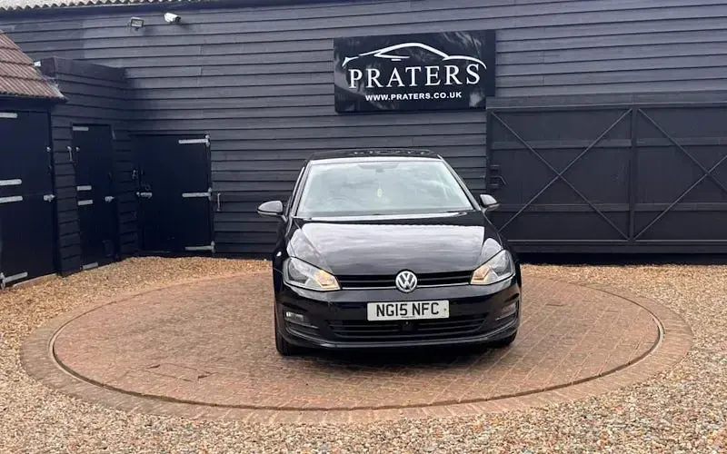 Used VW Golf VII Match 122 HP (89 kW) 2015 Black Hatchback