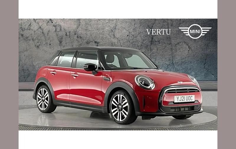Used Mini Cooper Exclusive 136 HP (100 kW) 2021 Chili red Hatchback
